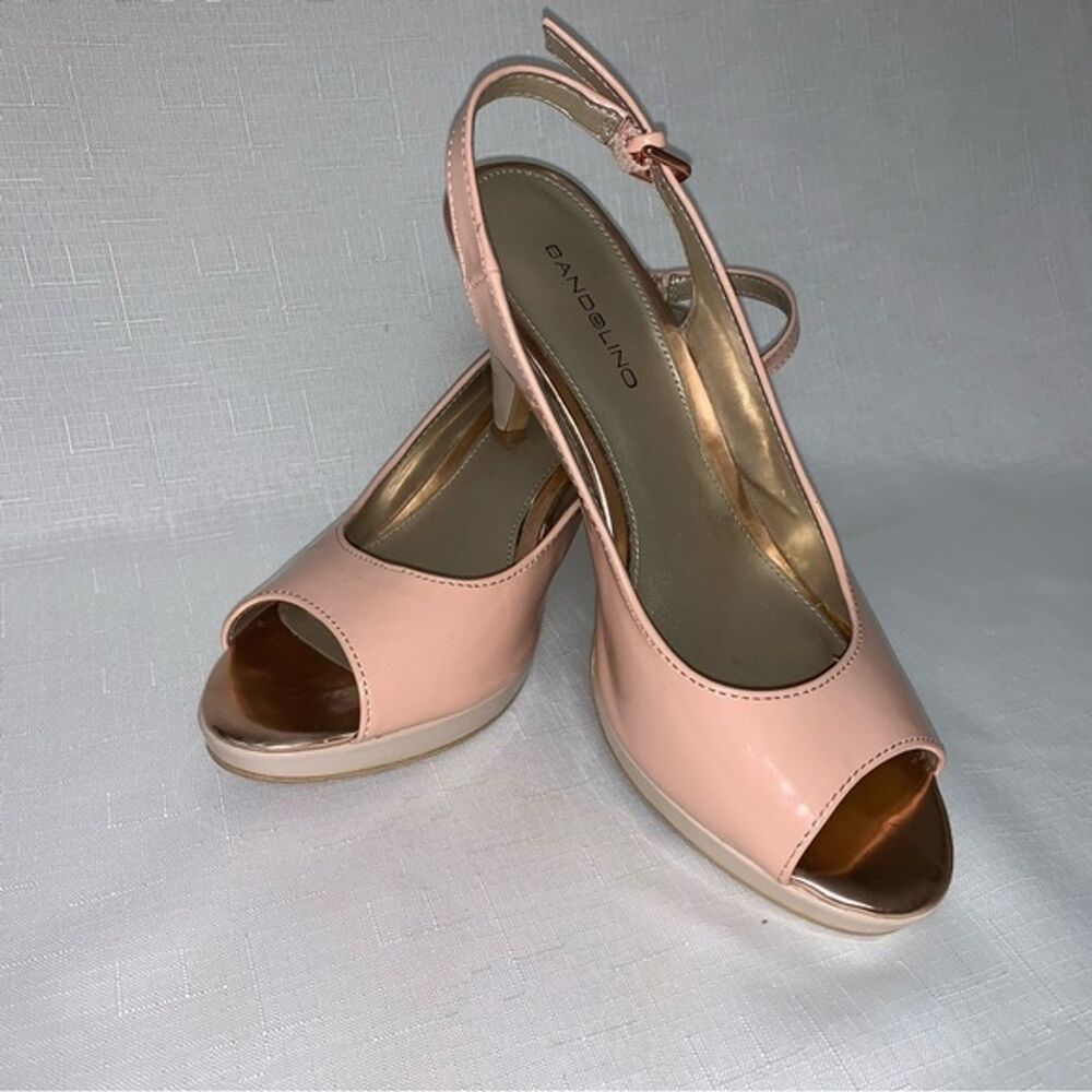 BANDOLINO Women's Melt Heeled Dress Sandals 8M Pink Patent Peep Toe Slingback